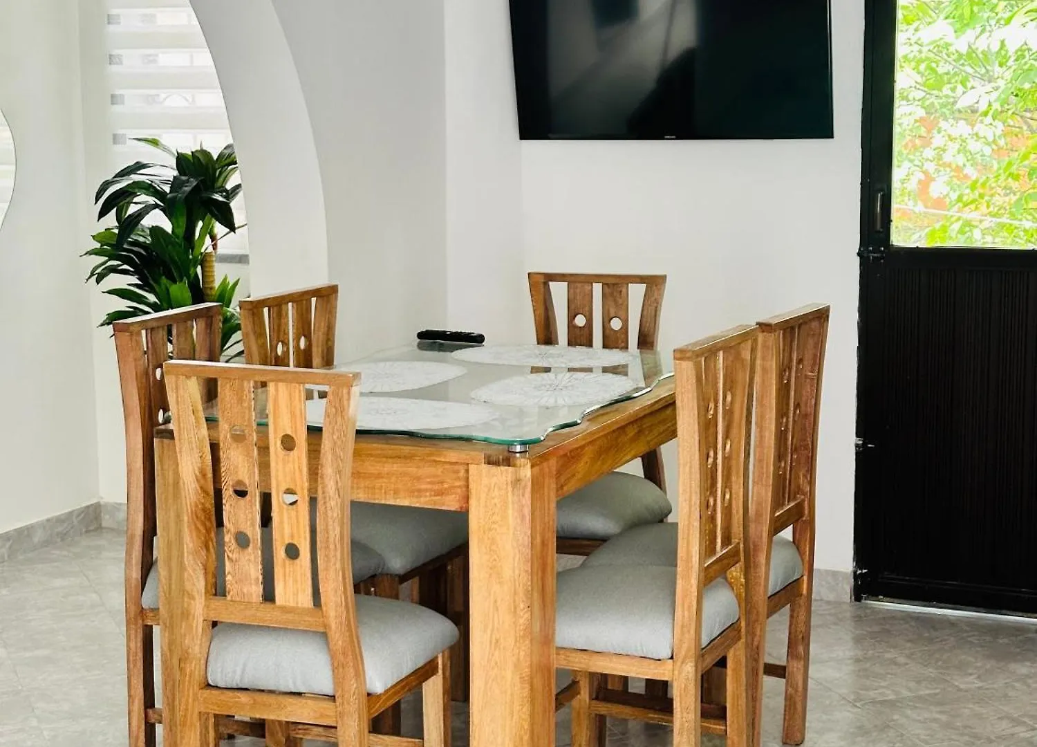 Hermoso Y Amplio Apartamento Cerca Al Centro De Medellin Apartment